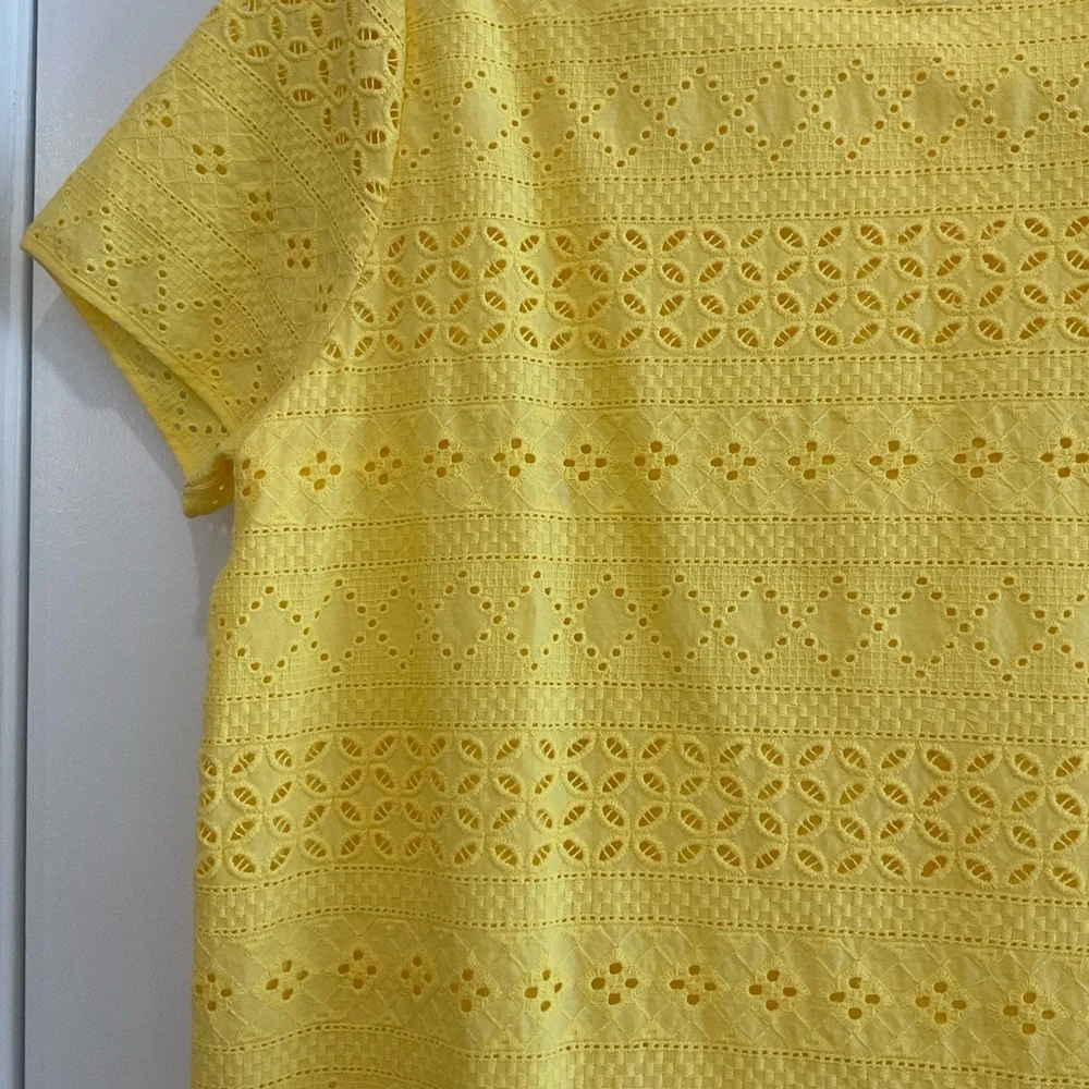 IZOD Yellow Knit Top (L) - Picture 4 of 6